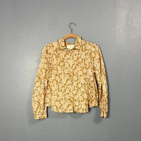 the great
the stream top - oat wild brush floral Floral Button-Up Blouse - Picture 6 of 10